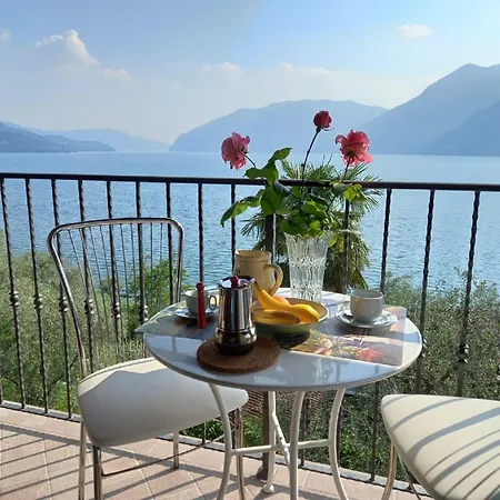 Apartment By Iseo With Stunning Views *