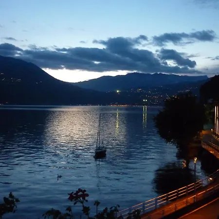 By Iseo With Stunning Views Apartment *
