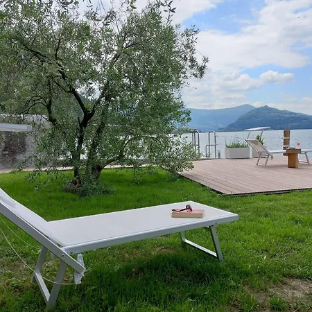 Apartment By Iseo With Stunning Views *